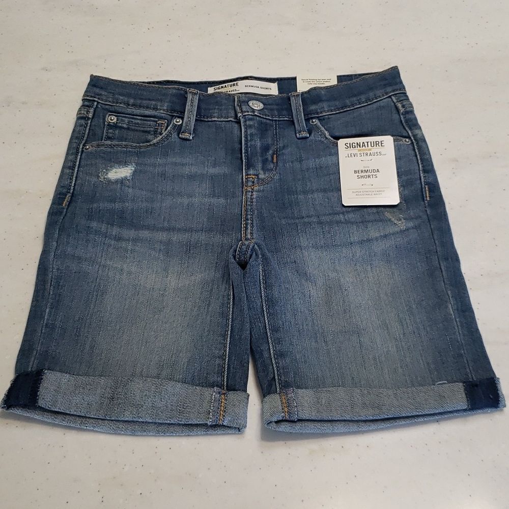 NWT Girls Signature Levi's GOLD Cuffed Bermuda Shorts Sz 6X